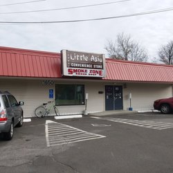 Smoke Zone Smoke Shop - Smoke Zone Smoke Shop: located right at Four Corners! Come stop in and say hi!