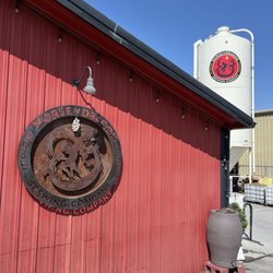Horse and Dragon Brewery - Out front