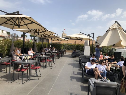 Madeiterraneo by null