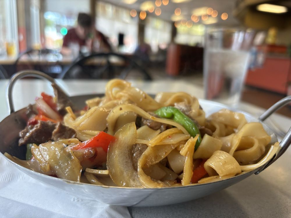 Mia’s Wok