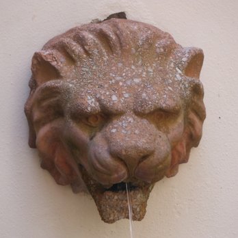 Kings Courtyard Inn - Kings Courtyard Inn - Lion - Hotels Near Me - Charleston, South Carolina