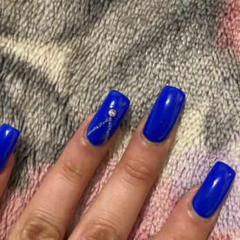 Quality Nails & Spa - Crooked design left hand - Nail Salons Near Me - Long Beach, California