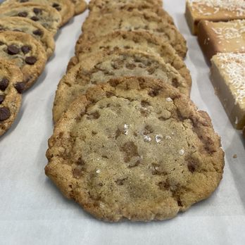 Ruru Baked - Desserts Near Me - Toronto, Ontario