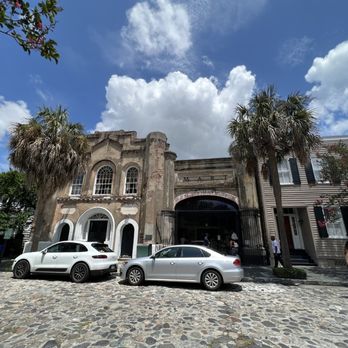Old Slave Mart Museum - Art Museums Near Me - Charleston, South Carolina