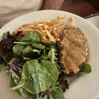 Luc's Cafe & Restaurant - steak frites - French Near Me - Ridgefield, Connecticut Luc's Cafe & Restaurant - steak frites - French Near Me - Ridgefield, Connecticut
