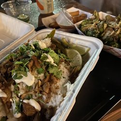 7TH WEST - Happy Table