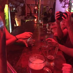 Tennent's Pub - Shot time
