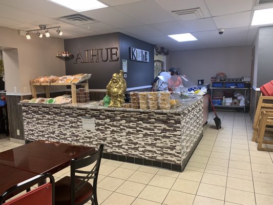 Ai Hue's Bakery & Deli by null
