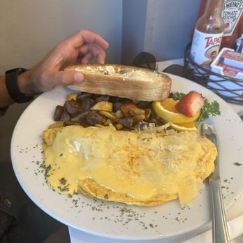 Sweet Maple - dungeness crab omelette - American Near Me - San Francisco, California Sweet Maple - dungeness crab omelette - American Near Me - San Francisco, California