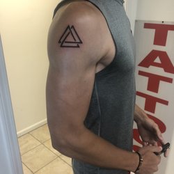 Hey Ma! Tattoo and Body Piercings - Holy trinity