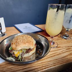 Side Eye - HH Smash Burger, HH Kentucky Mule, HH Paloma
