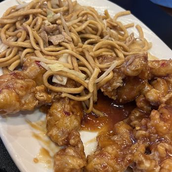 Chong's Cuisine - Orange chicken chowmien green thigh, curry, fried rice - Chinese Near Me - Turlock, California Chong's Cuisine - Orange chicken chowmien green thigh, curry, fried rice - Chinese Near Me - Turlock, California
