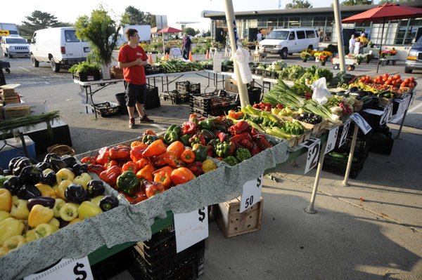 Oakland County Farmer's Market by null