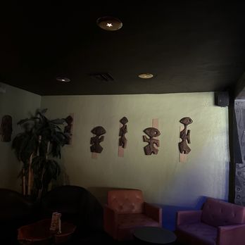 Tonga Hut - Hawaiian Near Me - Palm Springs, California Tonga Hut - Hawaiian Near Me - Palm Springs, California