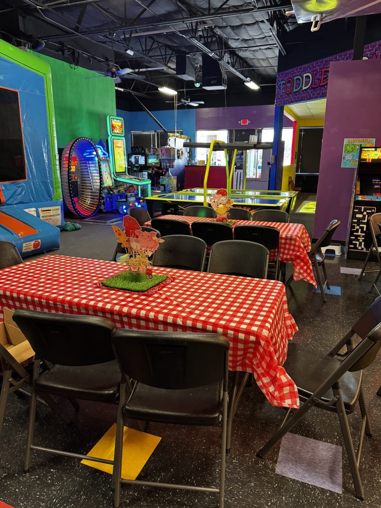 Wacky Kidz - wedding in San Antonio, TX