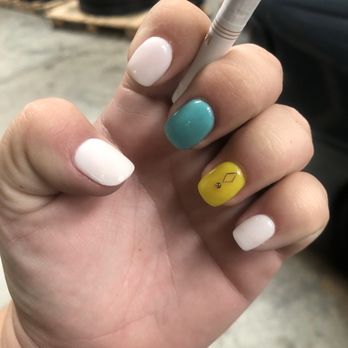 Dip Nail Spa - Dip powder - Nail Salons Near Me - Oakley, California