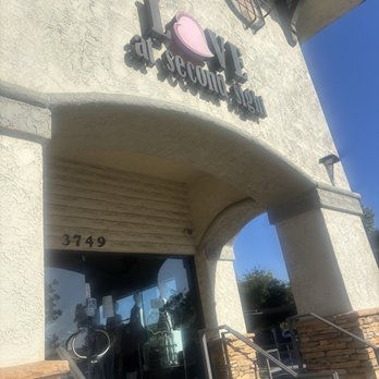 Love At Second Sight - Women's Clothing Near Me - Westlake Village, California Love At Second Sight - Women's Clothing Near Me - Westlake Village, California