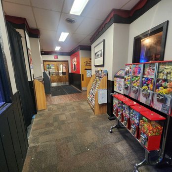 Chalet Lanes & Lounge - Bowling Near Me - Wisconsin Dells, Wisconsin Chalet Lanes & Lounge - Bowling Near Me - Wisconsin Dells, Wisconsin