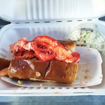 Sam's Chowdermobile - Lobster Roll (Shortie) - Food Trucks Near Me Sam's Chowdermobile - Lobster Roll (Shortie) - Food Trucks Near Me