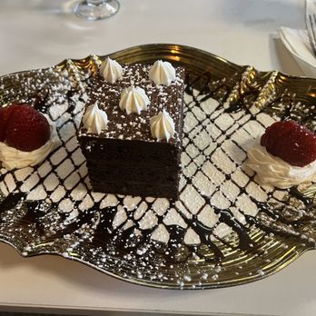 D' Coffee Bouteaque - Chocolate mousse cake - Coffee & Tea Near Me - Palm Desert, California