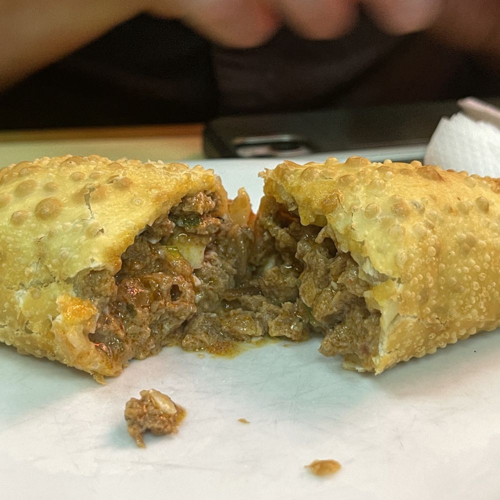 Güerrín - Delicious meat empanada - Pizza Near Me - Buenos Aires, C Güerrín - Delicious meat empanada - Pizza Near Me - Buenos Aires, C