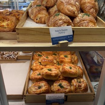 Paris Baguette - Bakeries Near Me - Toronto, Ontario Paris Baguette - Bakeries Near Me - Toronto, Ontario