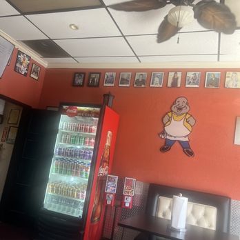 Uncle Andre's BBQ - inside - Barbeque Near Me - Studio City, California