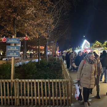 Marché de Noël - Very well laid out Christmas market, plenty of space. - Christmas Markets Near Me - Reims, 51