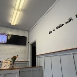 Tea O'clock - Interior