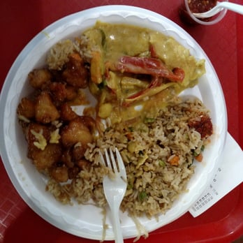 Ruby Thai Kitchen - Rice, bourbon chicken and Thai curry. - Thai Near Me - Bloomington, Minnesota