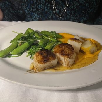 Mulvaney's B & L - Scallops were Outstanding! - New American Near Me - Sacramento, California Mulvaney's B & L - Scallops were Outstanding! - New American Near Me - Sacramento, California