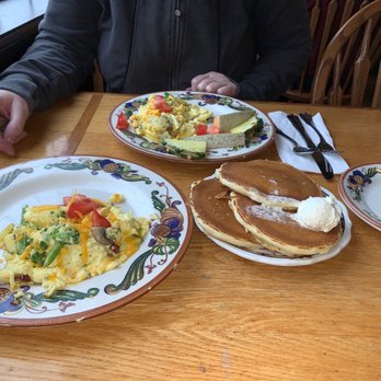 The Oak Table Cafe - Yum - Breakfast & Brunch Near Me - Sequim, Washington