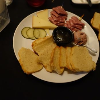 Salmon n' Bannock - Canadian (New) Near Me - Vancouver, British Columbia