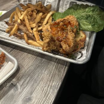 Coopers Tavern - Hot honey chicken sandwich - Burgers Near Me - Edgewater, Maryland