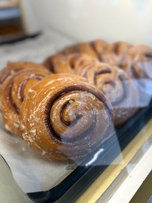 Goldie’s Donuts & Bakery by null