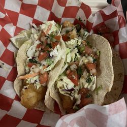 Cap'n Dave's Fish & Chips - Fish tacos