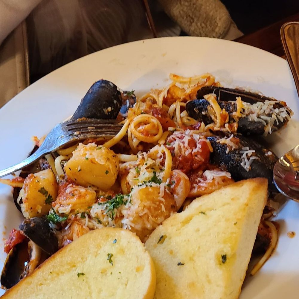 The Boathouse - Seafood linguine with maranara sauce $31.99 - Seafood Near Me - Belleville, Ontario The Boathouse - Seafood linguine with maranara sauce $31.99 - Seafood Near Me - Belleville, Ontario
