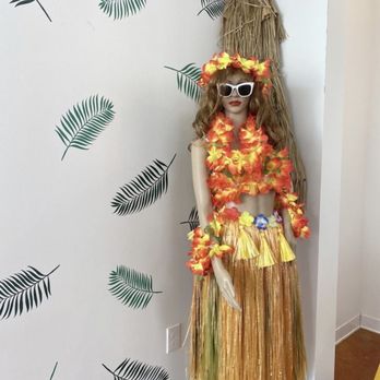 Maui Fresh Grill - Greeted at the entrance by her lol - Hawaiian Near Me - Irving, Texas