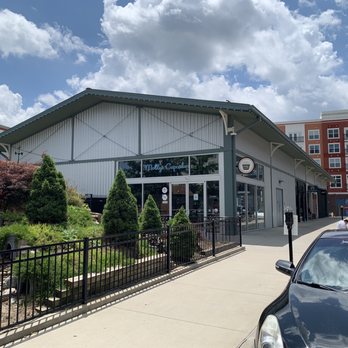 Molly's Cupcakes - Outside - Cupcakes Near Me - Liberty Township, Ohio