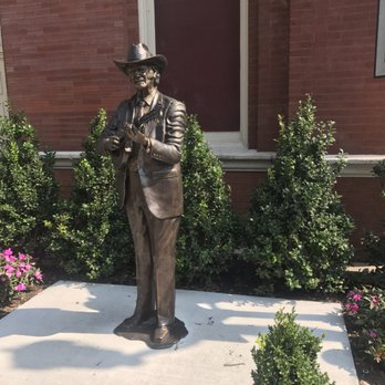 Ryman Auditorium - Music Venues Near Me - Nashville, Tennessee