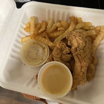 Layne's Chicken Fingers - 5 finger Chicken Finger - Fast Food Near Me - Lewisville, Texas