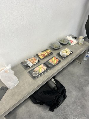 Sushi & Wasabi by null