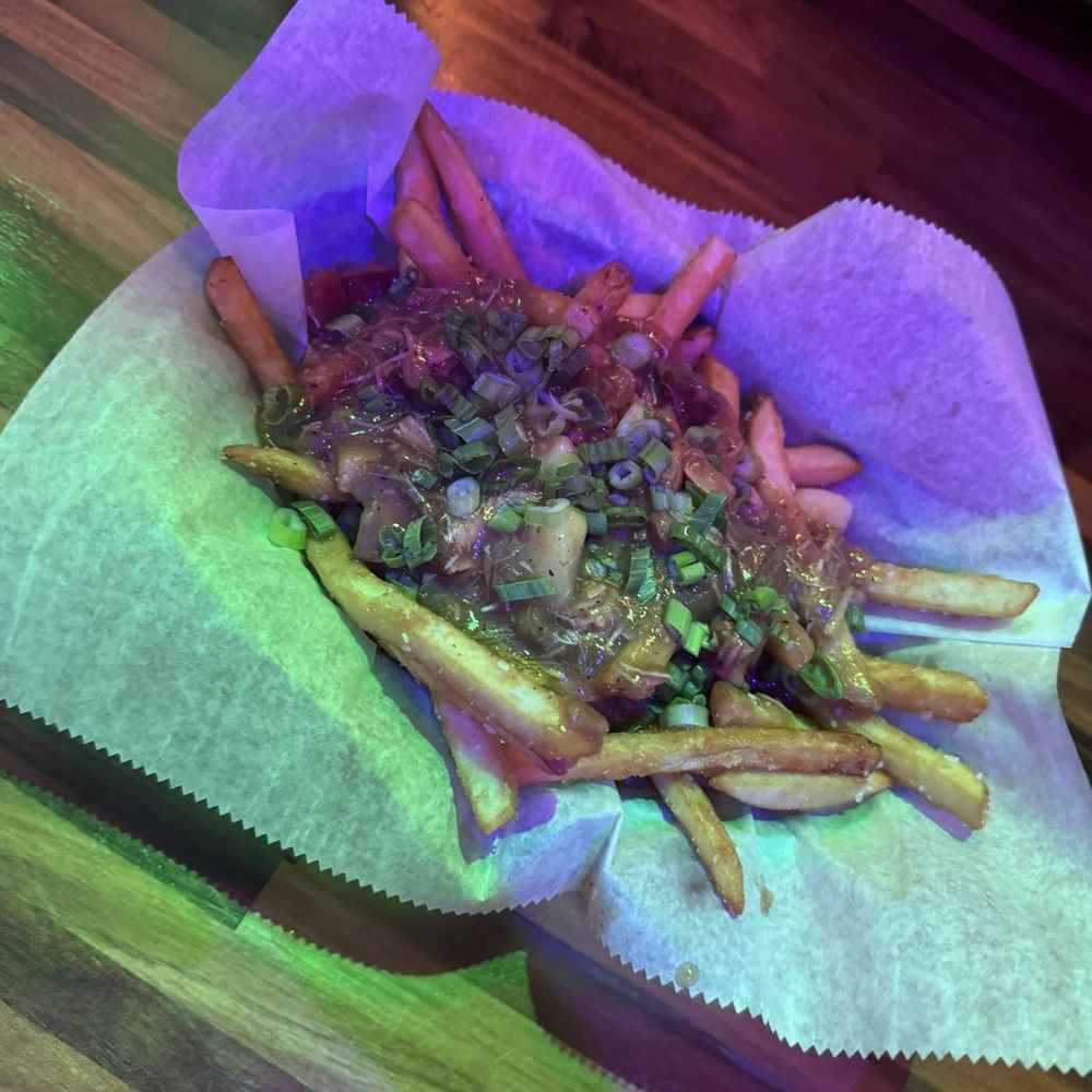 Winnie's - Gumbo Poutine Fries - Cocktail Bars Near Me - Houston, Texas Winnie's - Gumbo Poutine Fries - Cocktail Bars Near Me - Houston, Texas