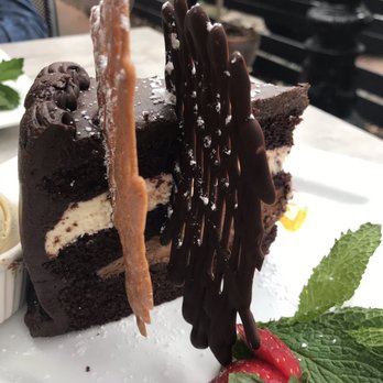 Ruggles Black - Domino cake - New American Near Me - Houston, Texas