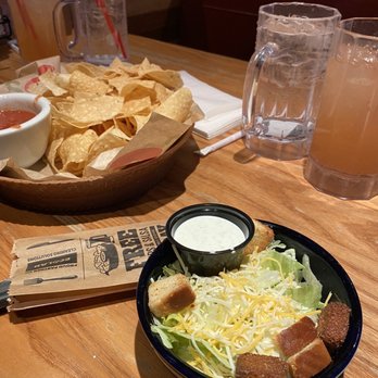 Chili's - House Salad and Chips n Salsa - Bars Near Me - San Antonio, Texas Chili's - House Salad and Chips n Salsa - Bars Near Me - San Antonio, Texas