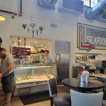 St Augustine Fish Camp - Seafood counter - Seafood Near Me - St Augustine, Florida
