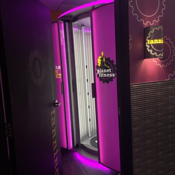 Planet Fitness - Tanning room - Gyms Near Me - Chatsworth, California