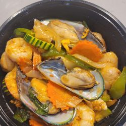 Thai Ramen and Bubble Tea - Seafood Drunken Flat Noodle
