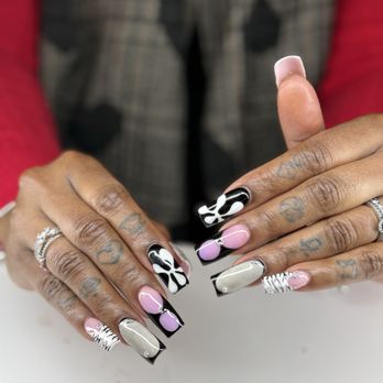 Trendy Nails & Lash - Nails by Mindy - Eyelash Service Near Me - Denver, Colorado