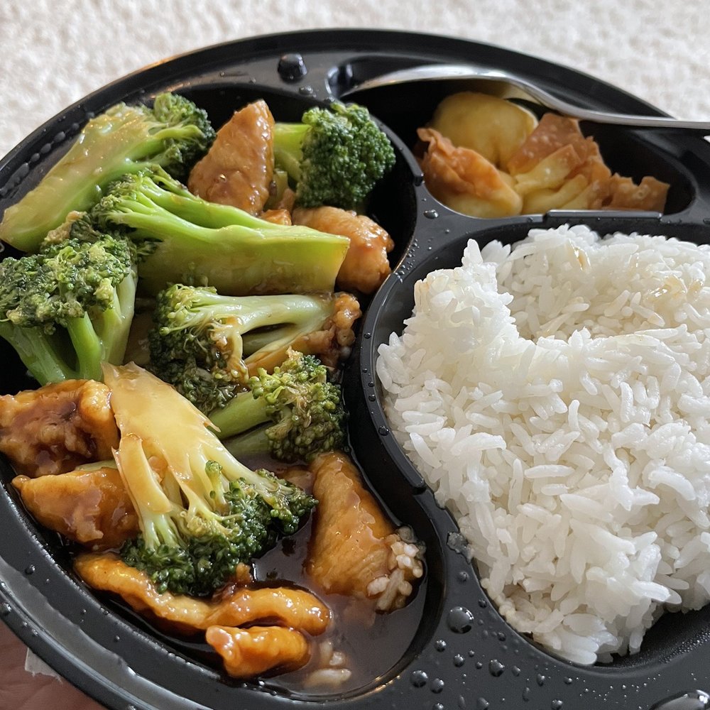 Chopstixx - Chicken with Broccoli - Chinese Near Me - Elkridge, Maryland